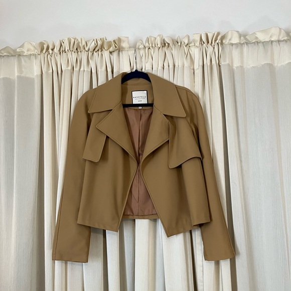 SOLD - Bagatelle Tan Camel Open Front Cropped Trench Jacket Blazer Size Large - Picture 11 of 13